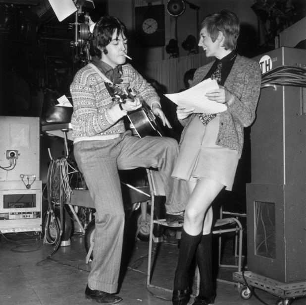 19-cilla-black-1969.jpg 19-cilla-black-1969.jpg